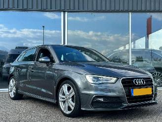 Coche accidentado Audi A3 S-Line Alcantara Led Xenon Navi LM 2015/1