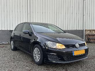 Coche accidentado Volkswagen Golf 1.6TDI DSG NAP 2014/1