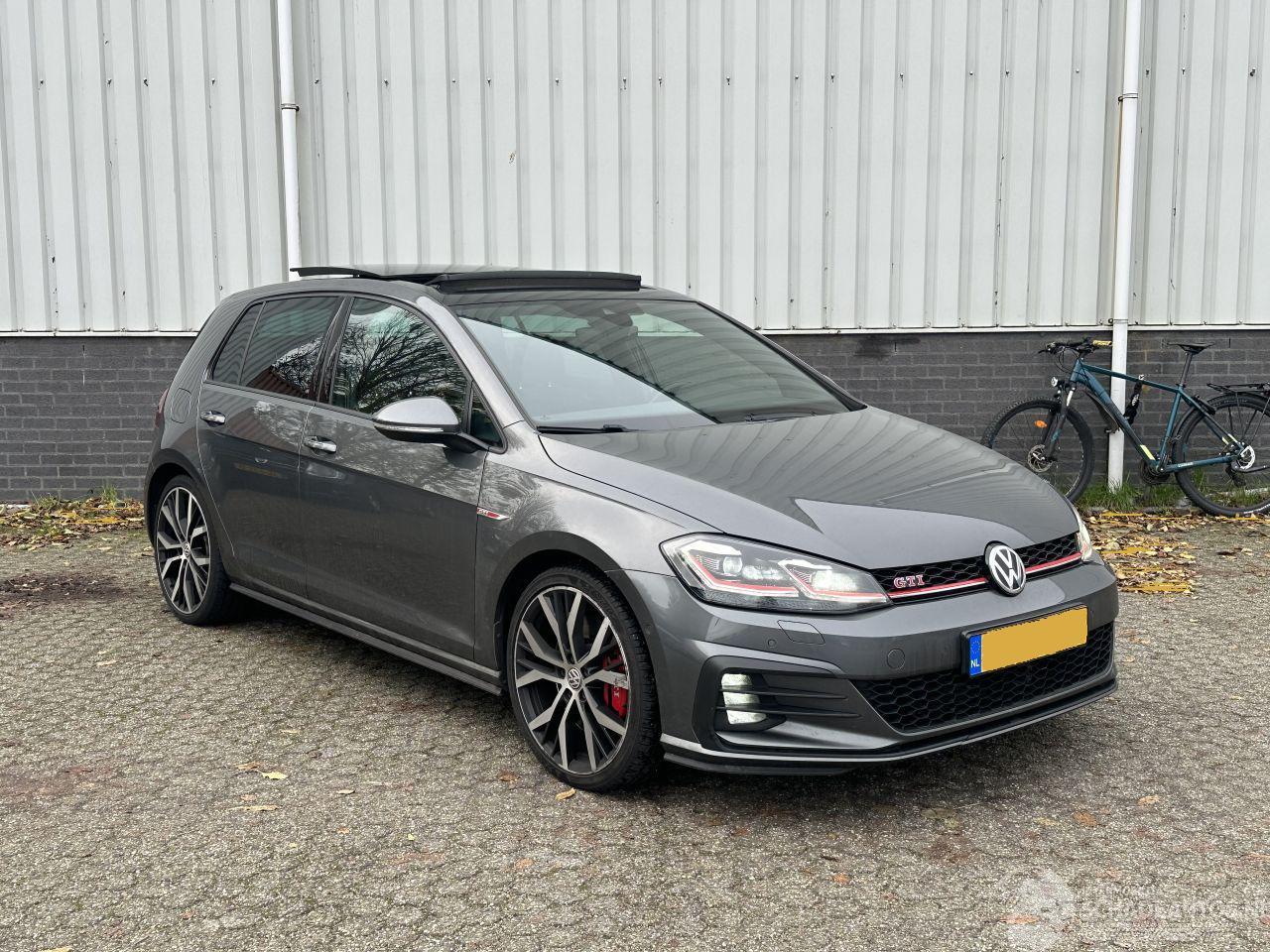 Volkswagen Golf 2.0TSI GTI