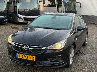 Unfallwagen Opel Astra Opel Astra 1.0 Business+ 2016/10