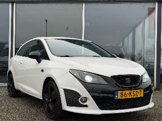 krockskadad bil auto Seat Ibiza SC 1.4 TSI FR Bocanegra 2010/2
