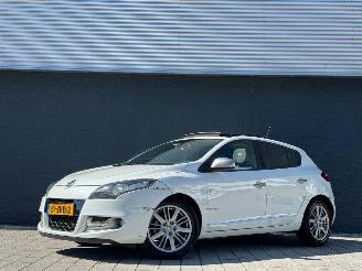 uszkodzony samochody osobowe Renault Mégane 1.5 dCi GT-Line 2012/11