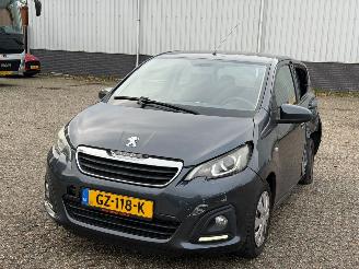 krockskadad bil auto Peugeot 108 1.0 e-VTi Active 2015/9