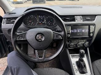 Skoda Octavia Octavia Combi 1.6 TDI DSG Greentech picture 9