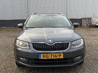 Skoda Octavia Octavia Combi 1.6 TDI DSG Greentech picture 2