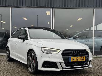 Voiture accidenté Audi A3 2.0 TDI S-LINE PANO/AUTOMAAT SPORTBACK 2017/5