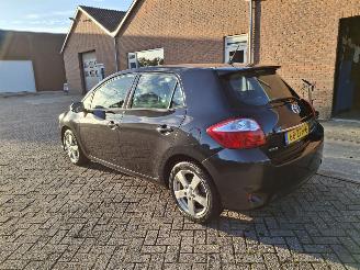 uszkodzony samochody osobowe Toyota Auris 1.8 hybrid  73kw    navi  clima 2012/11