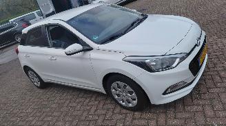 Auto incidentate Hyundai I-20 1.0 tgdi  74kw     airco 2017/9