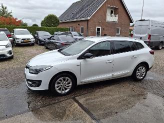 Auto incidentate Renault Mégane 1.2 tce  85 kw  navi 2015/2