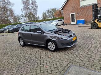 Schadeauto Volkswagen Polo 1.4i  16v  86pk 5drs 2010/2
