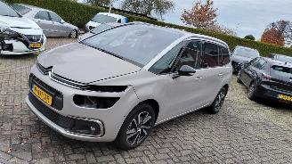 Voiture accidenté Citroën Grand C4 SpaceTourer 1.2i  shine   96kw   navi 7 persoons 2022/3