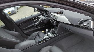 damaged passenger cars BMW 3-serie 330 e hybrid 2016/9