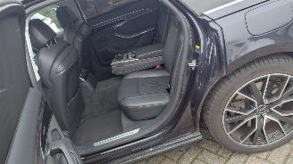 Audi A8 3.0i hybrid  lang uitvoering   310kw picture 10