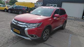 uszkodzony samochody osobowe Mitsubishi Outlander 2.0i  150pk automaat   clima navi 2017/1
