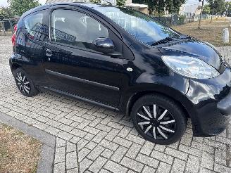 Peugeot 107 1.0-12V XR BOUWJAAR 2007 WAT GEBRUIKKERS SCHADES! 899 EURO picture 5