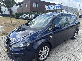 krockskadad bil auto Seat Altea xl 1.2 TSI BUSINESSLINE 2e EIGENAAR LICHTE SCHADE! 2010  1950 EURO 2010/6