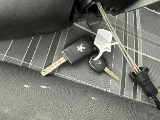 Peugeot 108 1.0 E-VTi ACTIVE 86000 KM RIJDBAAR BOUWJAAR 2018 picture 13