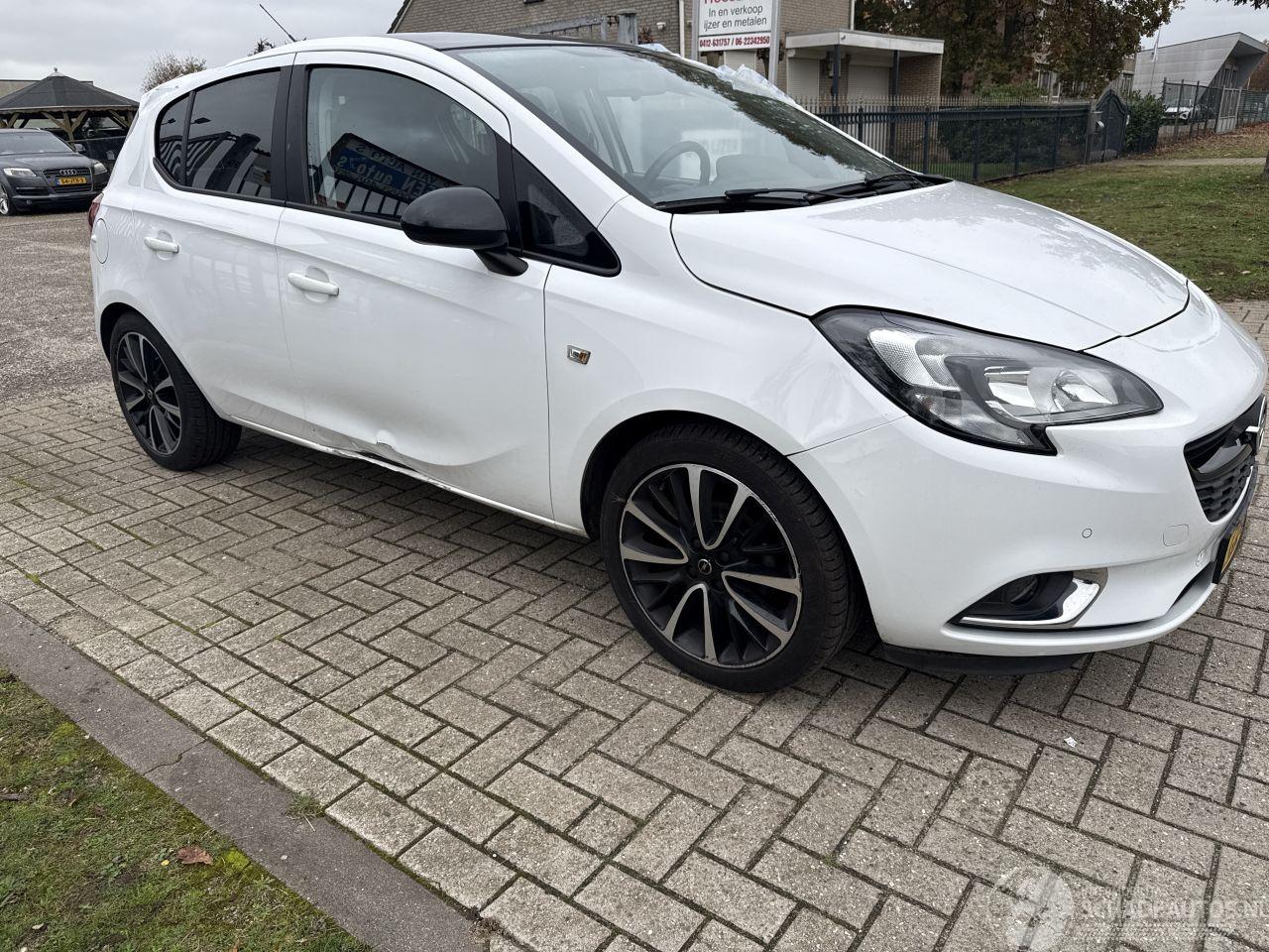Opel Corsa 1.4 AUTOMAAT COLOR EDITION RIJDBAAR BOUWJAAR 2015  3750 EURO