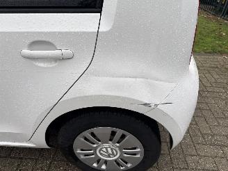 Volkswagen Up! 1.0 BLEUMOTION PARKEERSCHADE! BOUWJAAR 2016  3600 EURO VAST picture 3