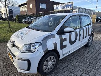 skadebil auto Volkswagen Up! 1.0 UP! COMPLETE UITVOERING RIJDBAAR BOUWJAAR 2020 4999 VAST 2020/11