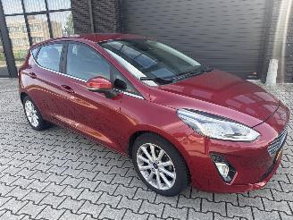  Ford Fiesta 1.0 AUTOMAAT TITANIUM RIJDBARE SCHADE BOUWJAAR 2017 7850 EURO 2017/12