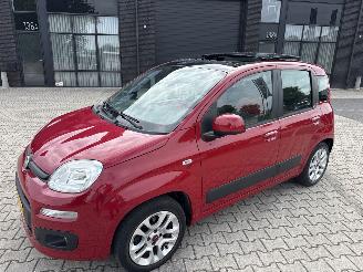 Coche accidentado Fiat Panda 0.9 LOUNGE AUTOMAAT BOUWJAAR 2015 RIJDBAAR 43351 KM 4650 EURO 2015/7