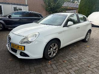 Alfa Romeo Giulietta 1.6 JTDM DISTINCTIVE picture 1