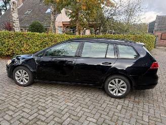 Volkswagen Golf 1.6 TDI picture 9