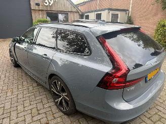Volvo V-90 2.0 T6 AWD PLUGIN PANO HARMAN/KARDON picture 6