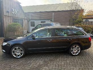 Skoda Superb 1.6 TDI NAVI CRUISE STOELVERWARMING PDC TREKHAAK picture 6