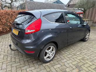 Ford Fiesta 1.6 TDCI GHIA AIRCO STOELVERWARMING SPORTVELGEN picture 6