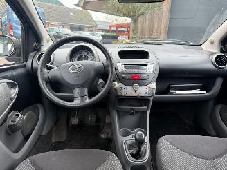 Toyota Aygo 1.0 5DRS AIRCO NL AUTO picture 15