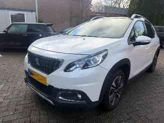škoda osobní automobily Peugeot 2008 1.2 puretech Allure AUT! navi pano camera 2017/2