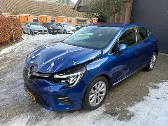 Renault Clio 1.0 Intens navi pdc picture 10