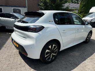 škoda osobní automobily Peugeot 208 1.2 HYBRID 110 E STYLE 2025/4