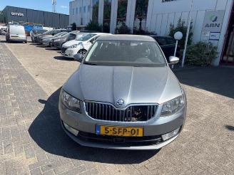 demontáž osobní automobily Skoda Octavia Octavia (5EAA), Liftback, 2012 / 2020 1.6 TDI GreenTec 16V 2013/9