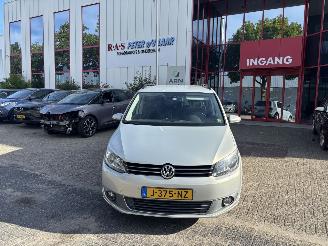 Schadeauto Volkswagen Touran 1.4 TSI HIGHLINE 2011/1