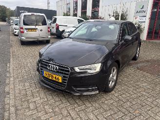 krockskadad bil auto Audi A3 SPORTBACK G-TRON 1.4 TFSI AMB. PRL. P 2014/12