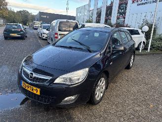Opel Astra SPORTS TOURER GEEN SCHADE picture 2