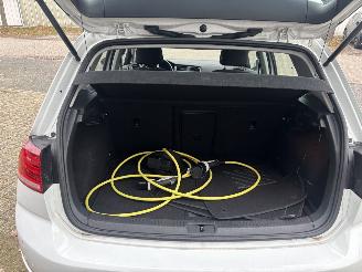 Volkswagen Golf E-GOLF picture 12