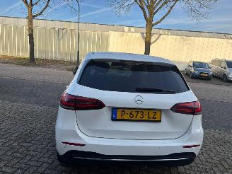 Mercedes B-klasse 200D picture 5