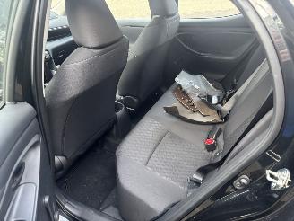 Toyota Yaris 1.0 VVT-I ACTIVE picture 11