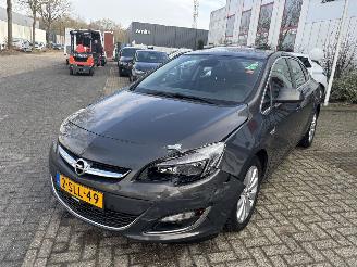 Opel Astra NOTCHBACK 1.4 Turbo Cosmo picture 2