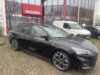 skadebil auto Ford Focus WAGON ST LINE BNS 110KW 2019/10