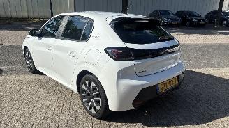 Peugeot 208 1.2 PURETECH 75 STYLE picture 4