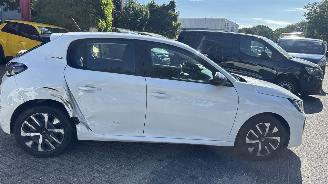 Peugeot 208 1.2 PURETECH 75 STYLE picture 10