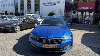 uszkodzony samochody osobowe Skoda Superb COMBI 15 TSI BUSS ED 2024/1