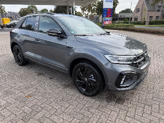 Unfallwagen Volkswagen T-Roc 1.5 TSi 110 Kw DSG R-Line Black Edition 2025/7