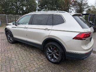 skadebil auto Volkswagen Tiguan 1.5 TSi - 110 Kw DSG AllSpace Elegance 2023/12