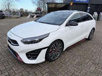 skadebil auto Kia Pro cee d 1.6 T-GDi  150 Kw GT-Line automaat 2024/8